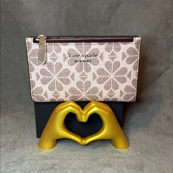 Coated Canvas Kate Spade Trifold Wallet ♠️KATE SPADE♠️Pink